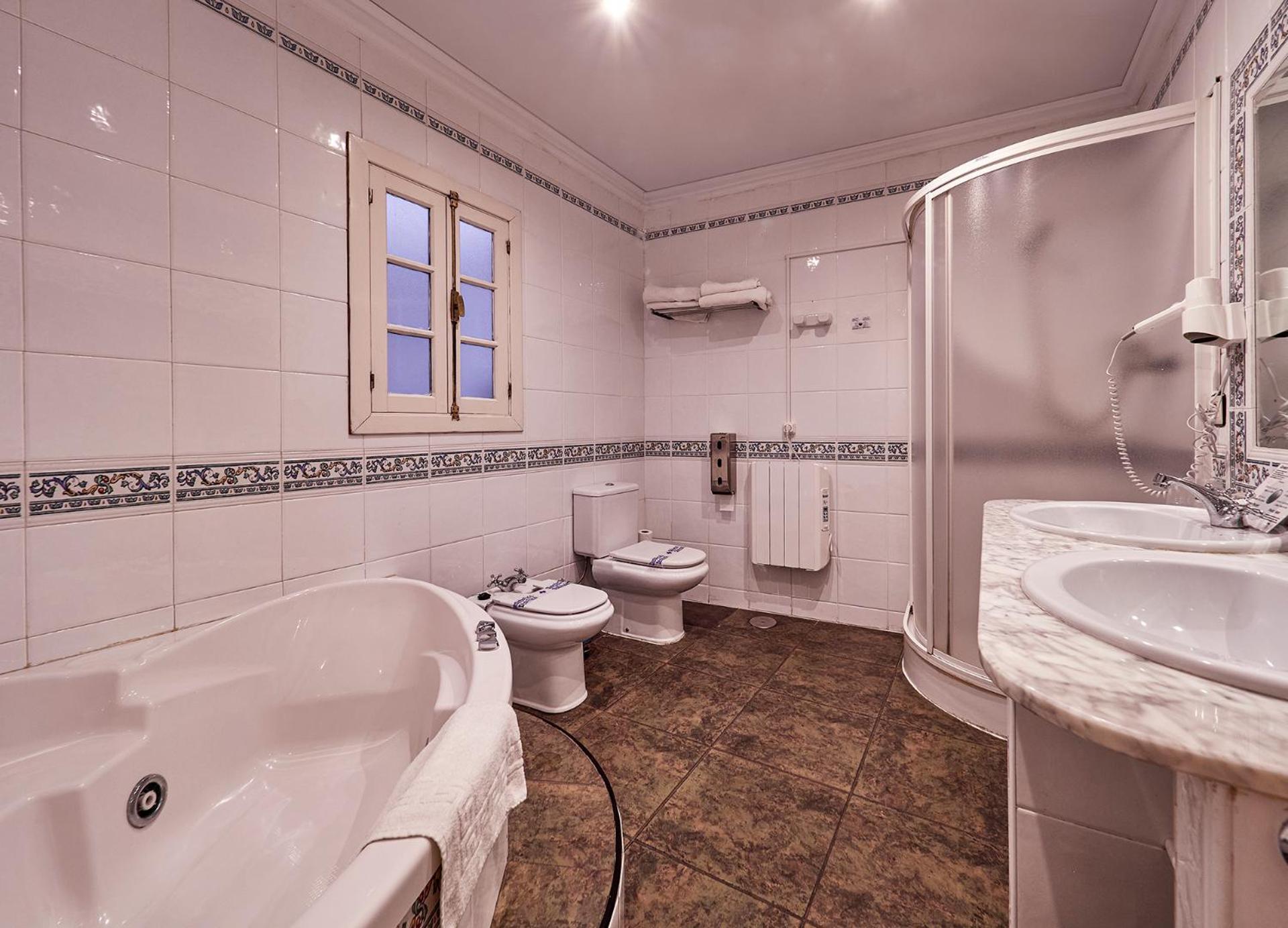 Don Pedro Hotel Avilés Eksteriør billede